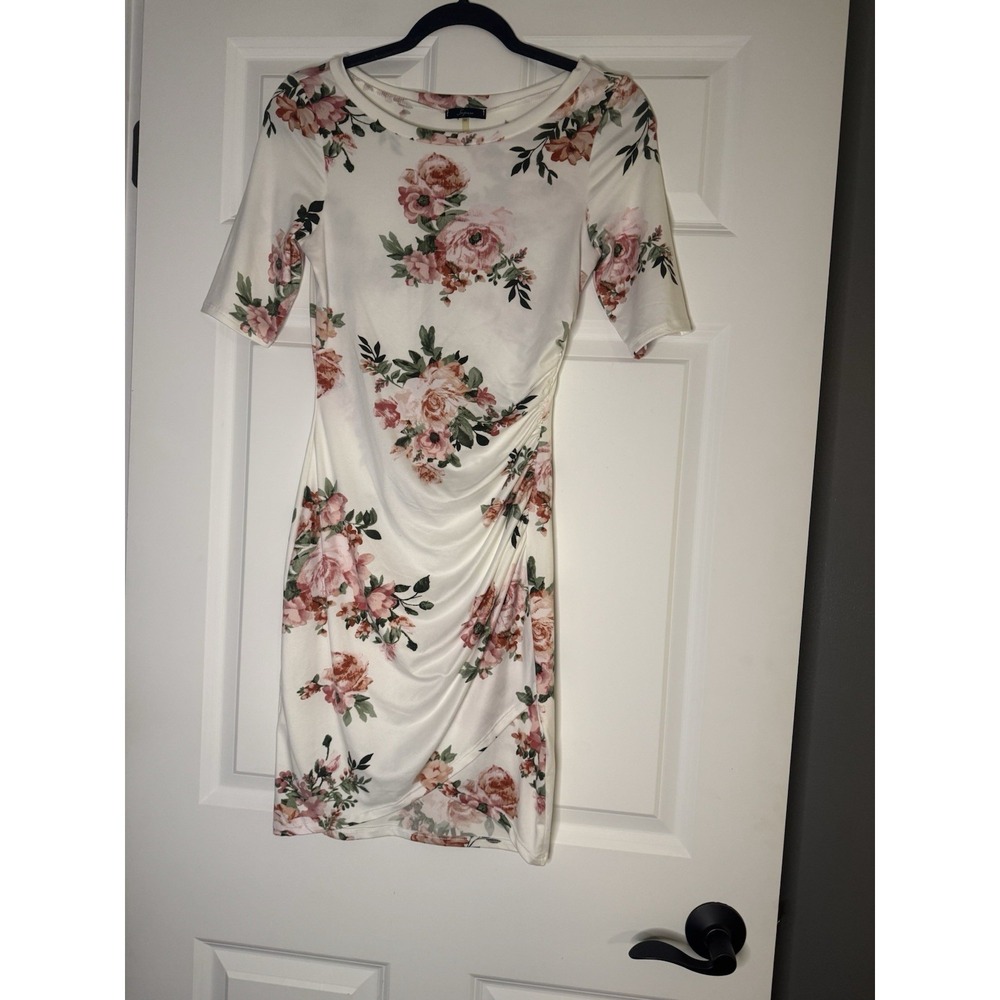 Soprano Short Sleeve Bodycon Dress White W Floral Print Side Ruching XS